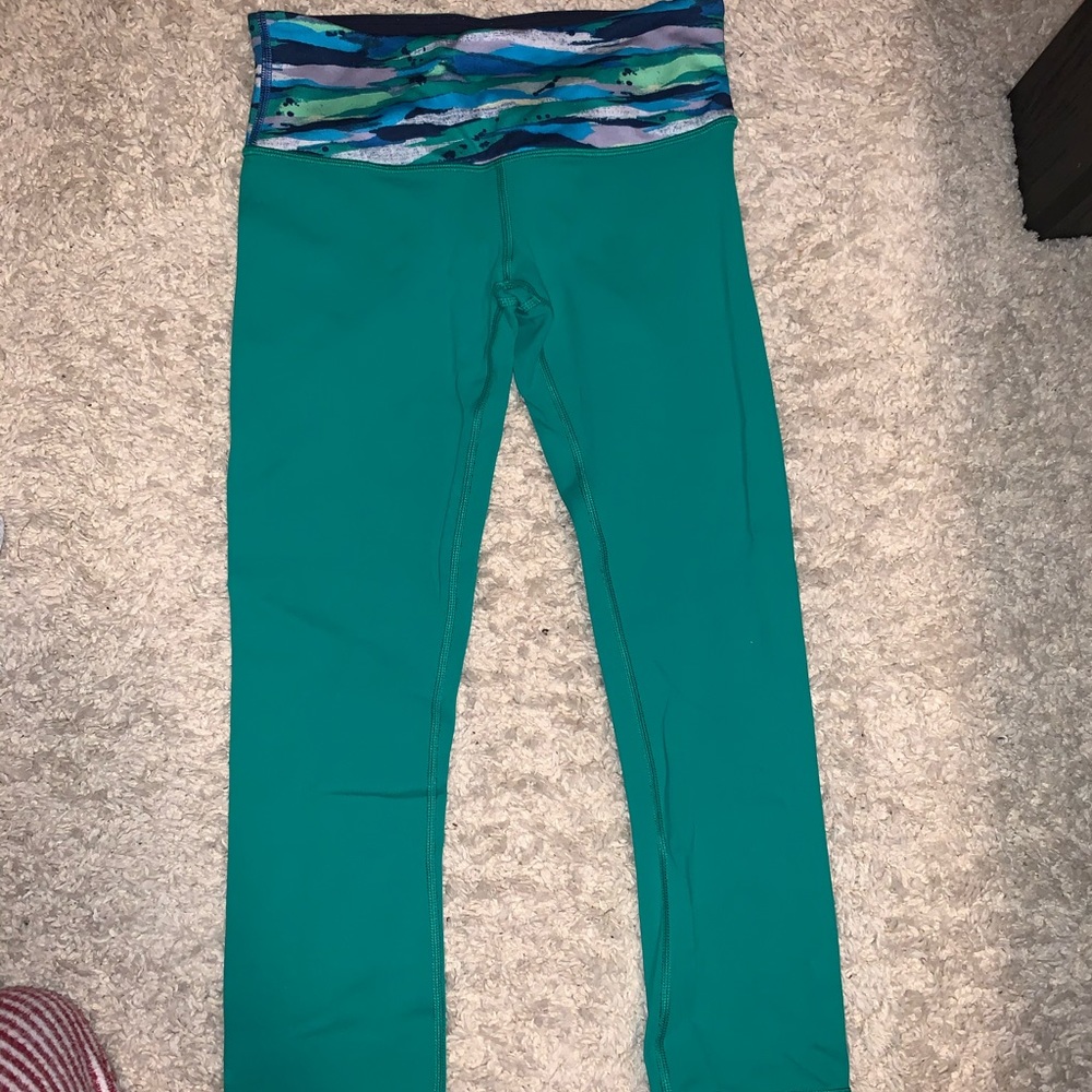 Reversible Cropped Lulu Lemon Leggings